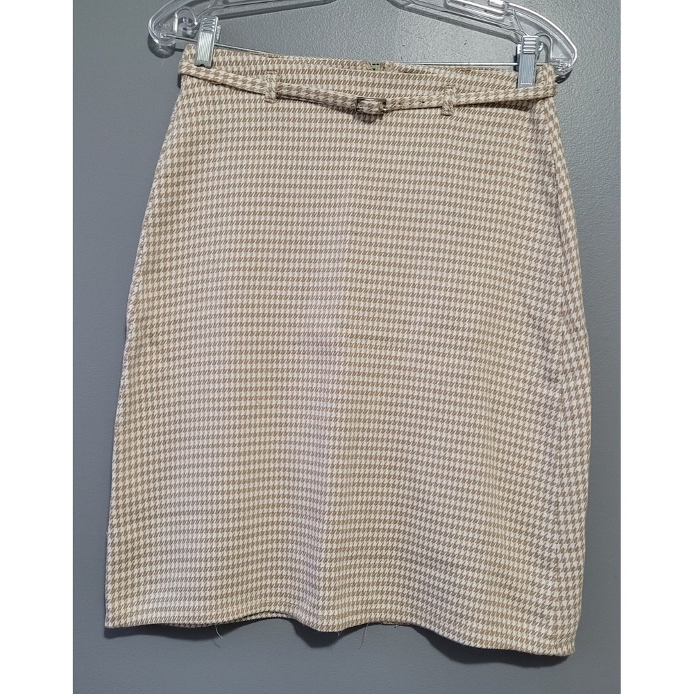 Le Chateau Women's Beige/White Plaid Dressy Knee High Skirt Size 27 With Belt